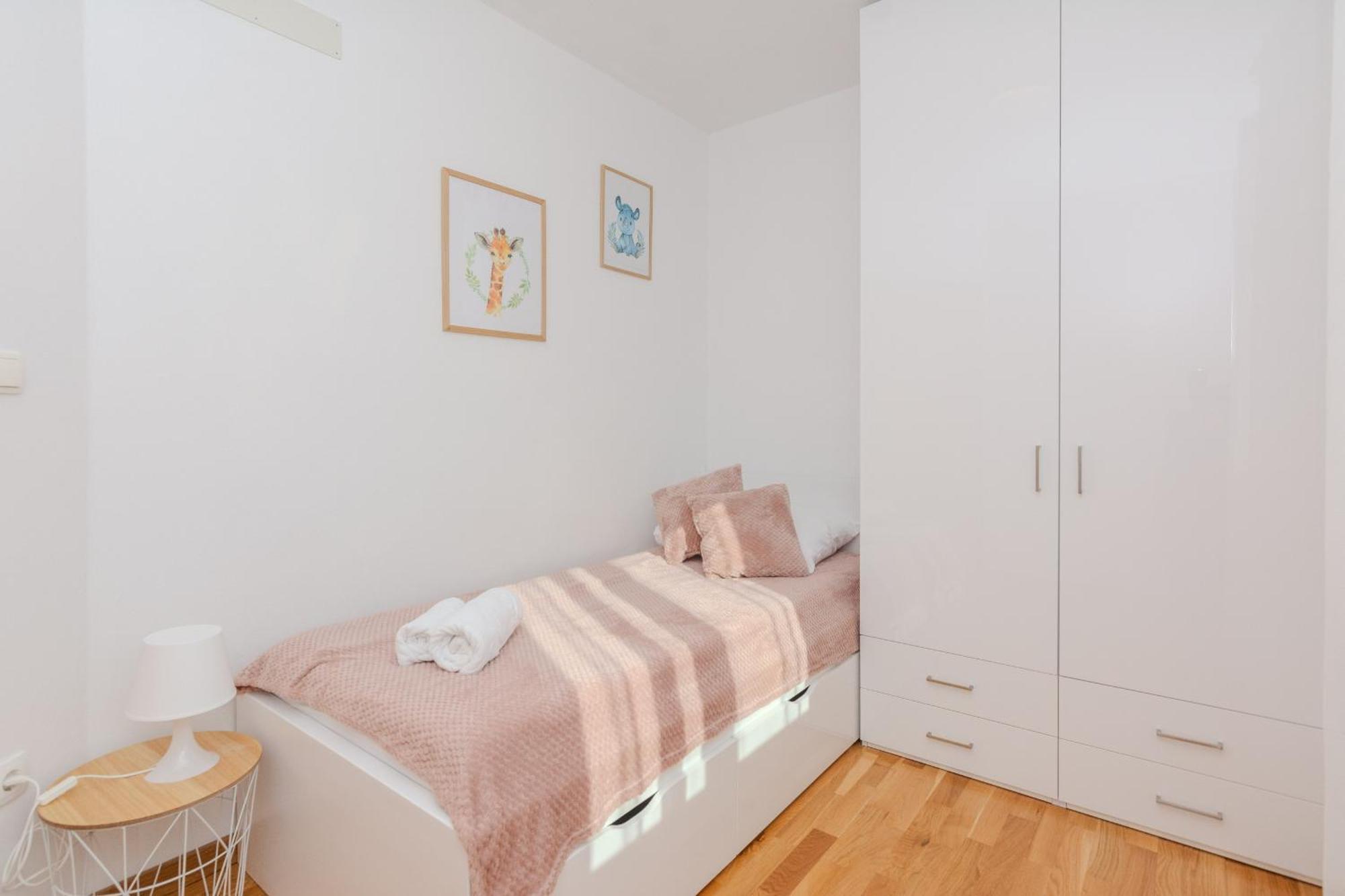 Holiday Home Lucy Pakostane Bagian luar foto