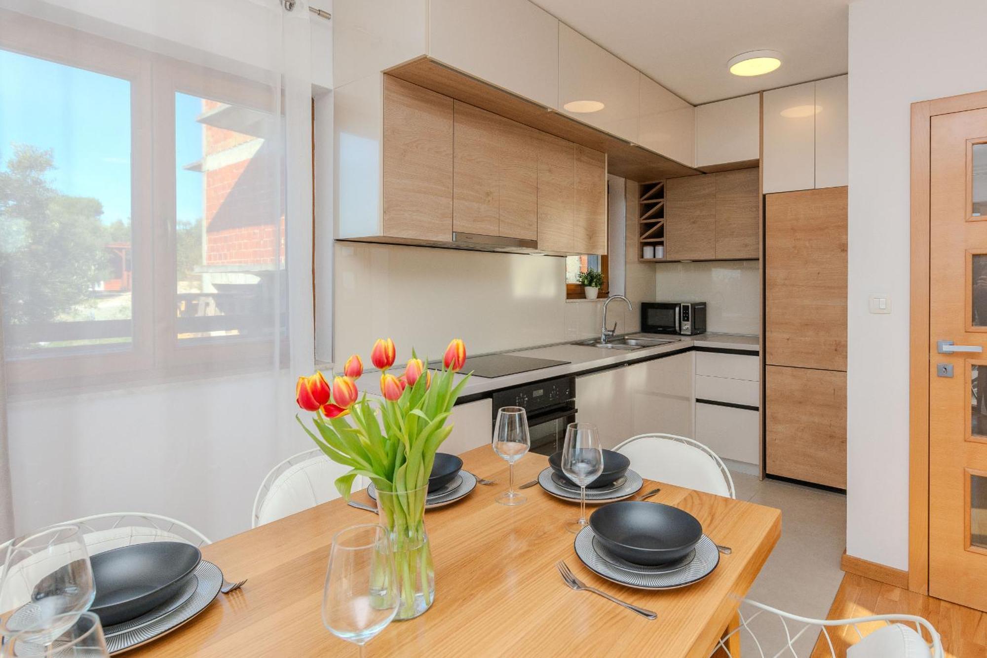Holiday Home Lucy Pakostane Bagian luar foto