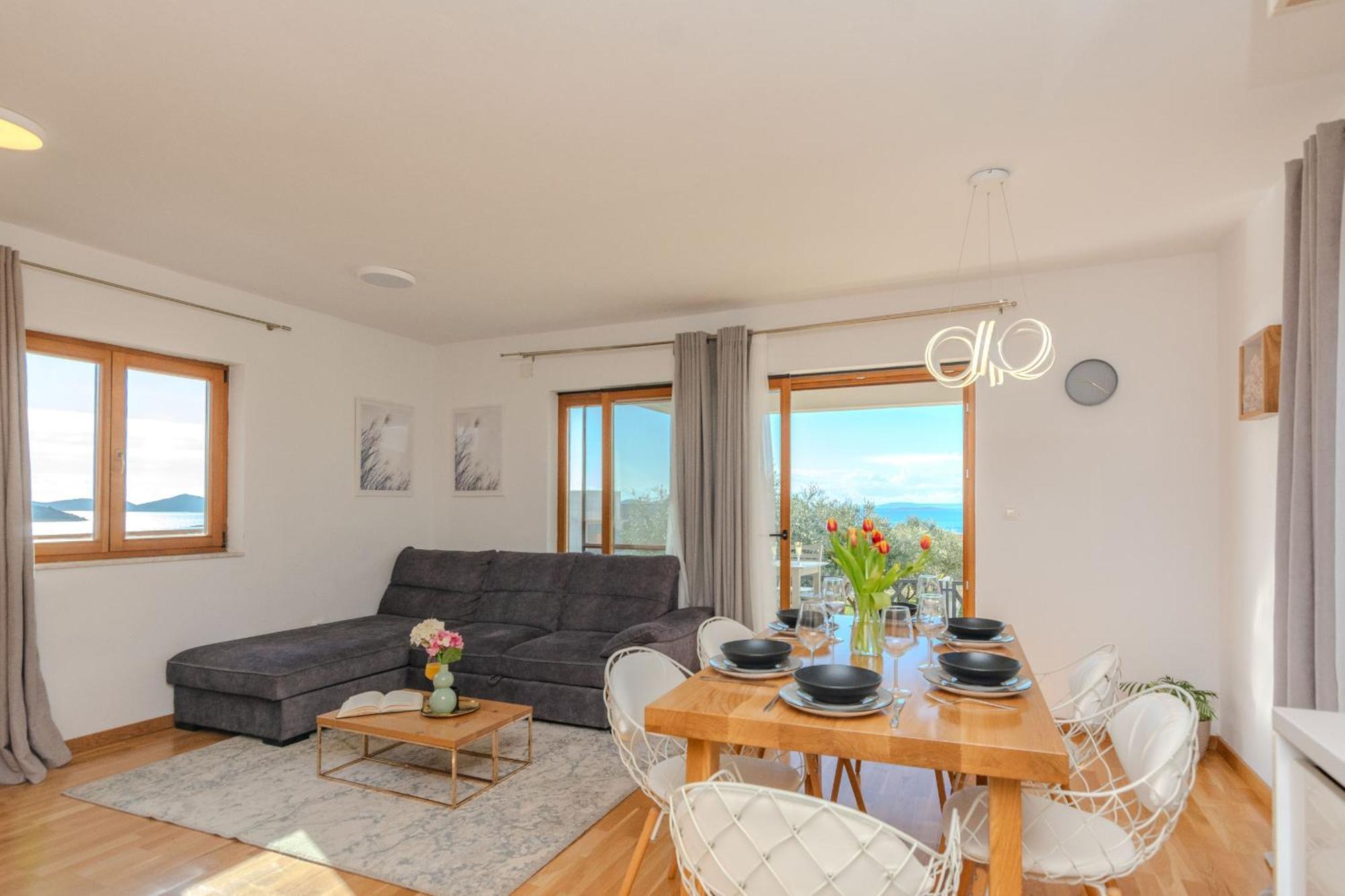 Holiday Home Lucy Pakostane Bagian luar foto